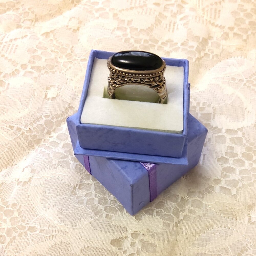 VTG Women’s Black Onyx Vintage 925 Silver Ring Size 7 or 8
